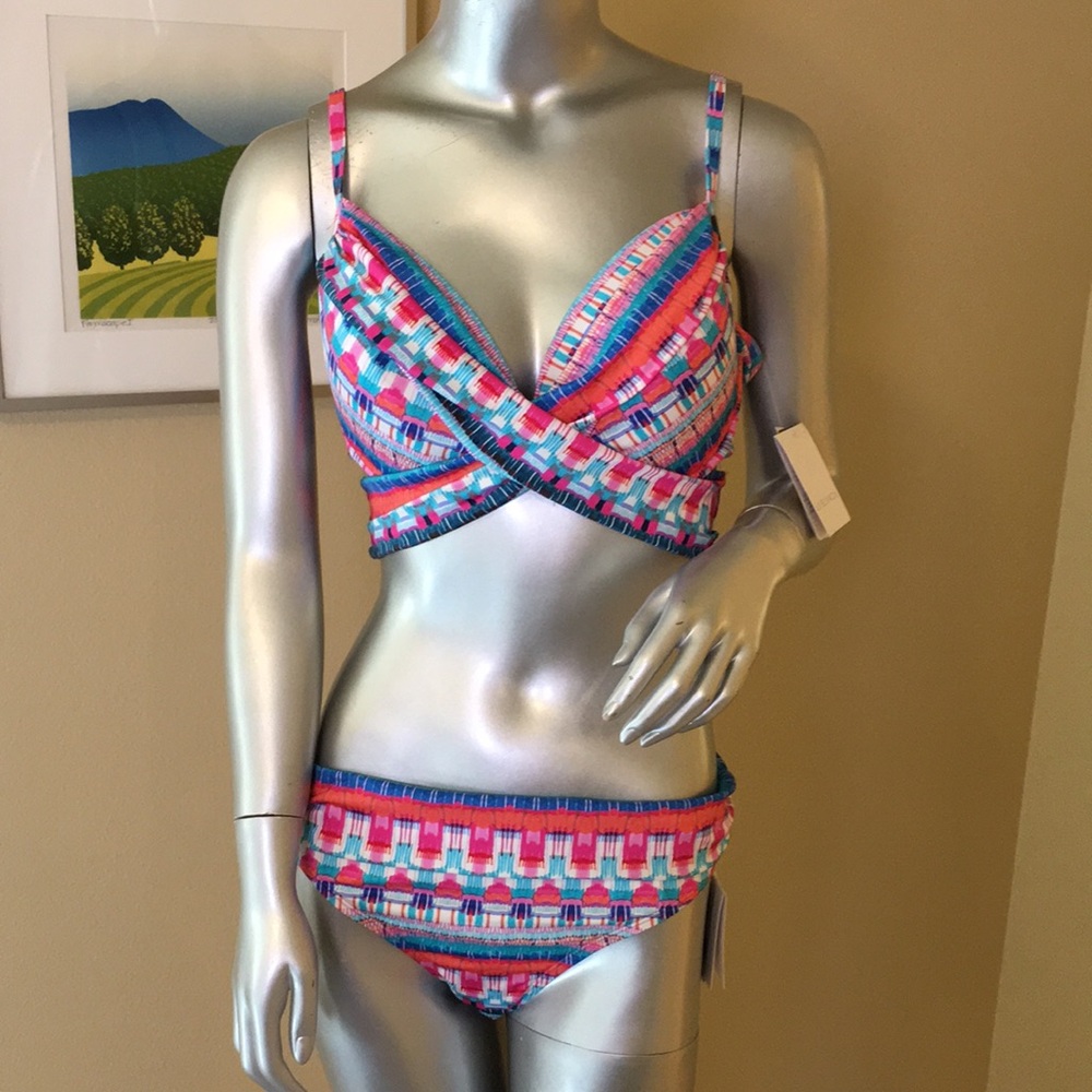 LA BLANCA | Two Piece Bikini Set In Global Jive Print